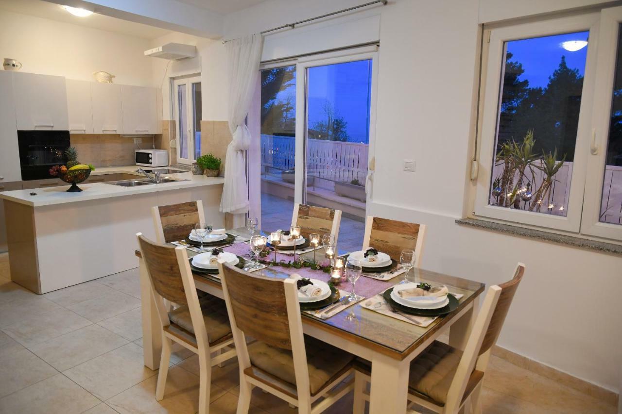 Apartment Libra With Sea View Opatija Exterior photo
