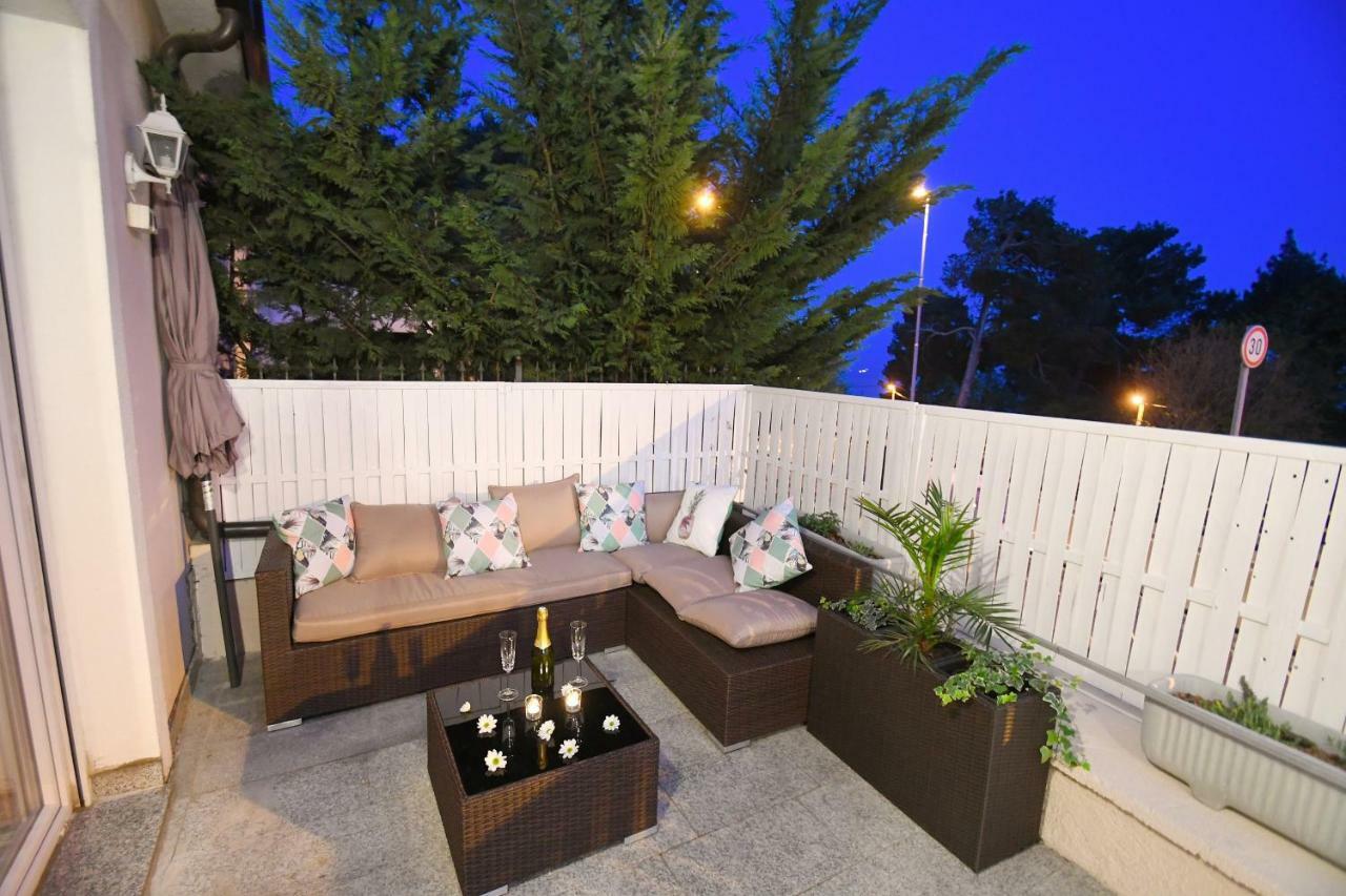 Apartment Libra With Sea View Opatija Exterior photo
