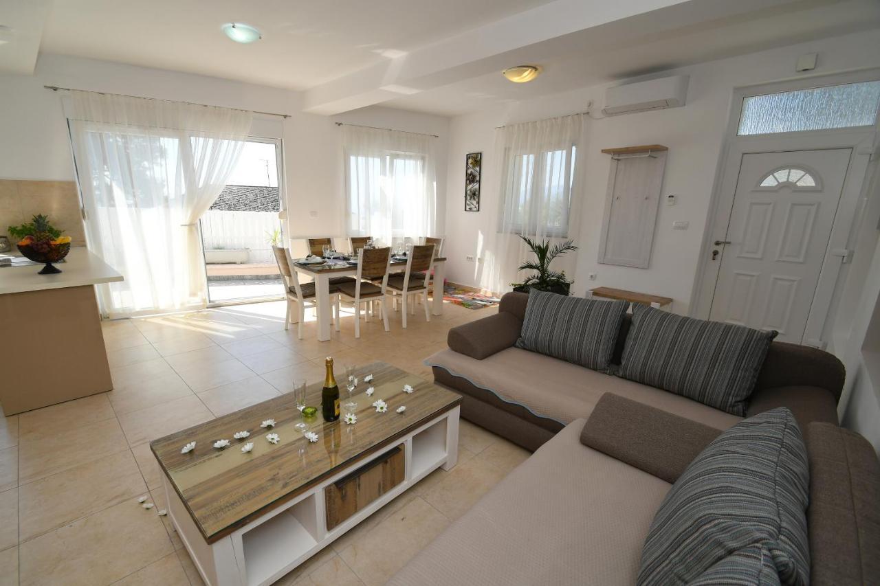 Apartment Libra With Sea View Opatija Exterior photo